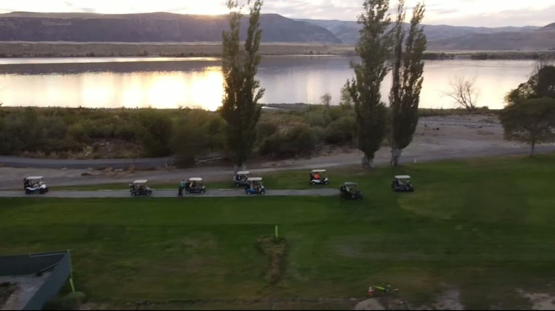 Crescent Bar golf course photo 13